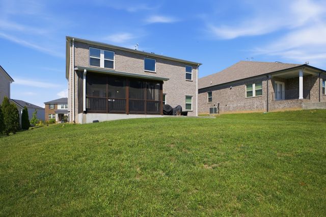 531 Fall Creek Cir, Goodlettsville, TN 37072
