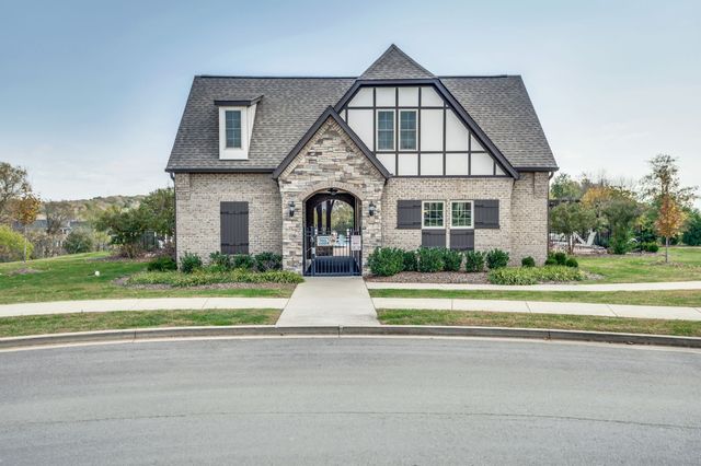 531 Fall Creek Cir, Goodlettsville, TN 37072