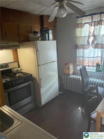 156 Northampton Street, Bath Boro, PA 18014