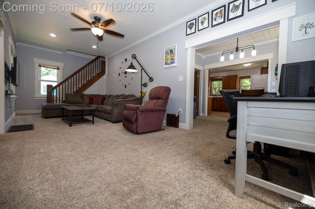 131 Starr Avenue, Waterford Charter Township, MI 48328