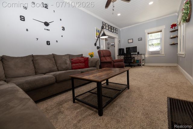 131 Starr Avenue, Waterford Charter Township, MI 48328