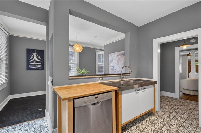 3706 Colonial AVE, Norfolk, VA 23508