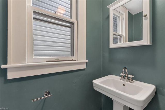 3706 Colonial AVE, Norfolk, VA 23508