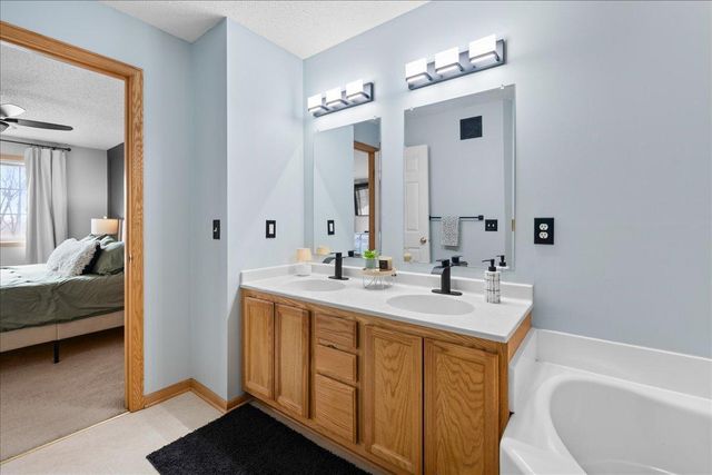 20681 Brennan Path 173, Farmington, MN 55024