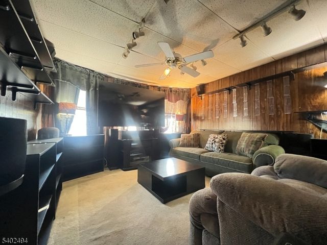 48 W Dewey Ave, Wharton Boro, NJ 07885