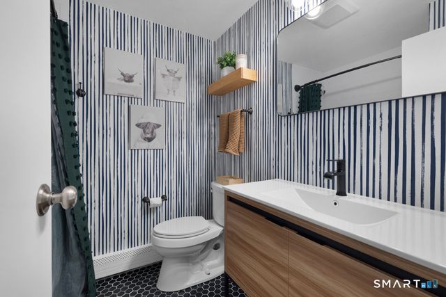 25 Arrowhead Road, Wilton, CT 06897