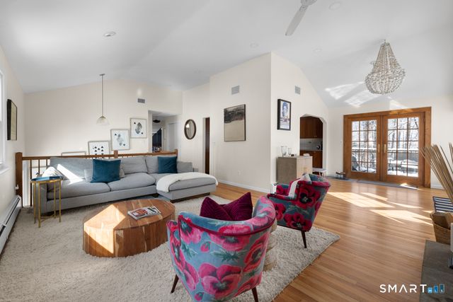 25 Arrowhead Road, Wilton, CT 06897