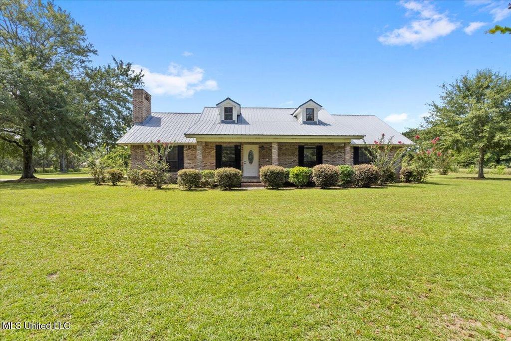 2291 Old Mobile Highway, Lucedale, MS 39452