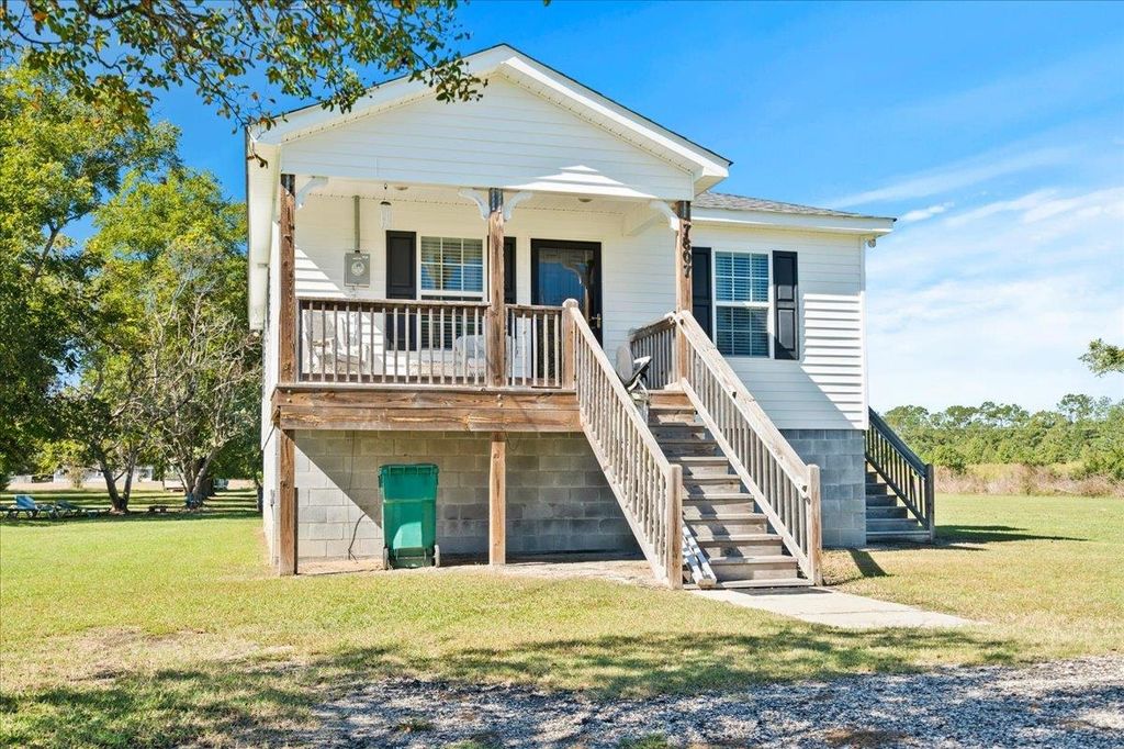 7807 Bay Rd., Gresham, SC 29546 — exterior