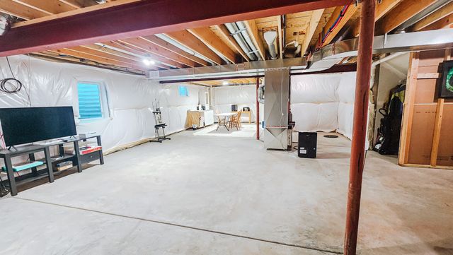 2030 Peace Parkway Court, Schererville, IN 46375