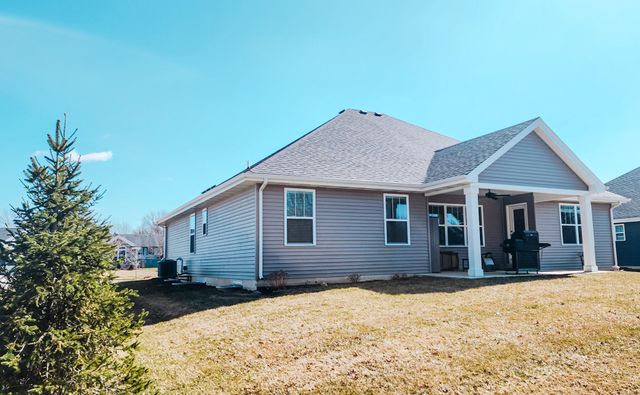 2030 Peace Parkway Court, Schererville, IN 46375