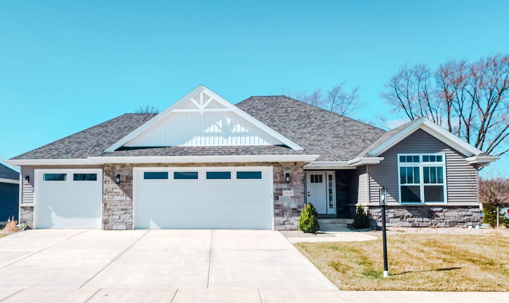 2030 Peace Parkway Court, Schererville, IN 46375