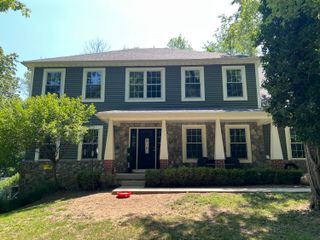 910 Golden Drive, Newark, OH 43055