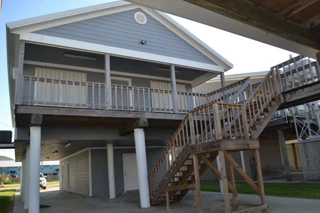 104 Constantin Dr, Port Fourchon, LA 70357