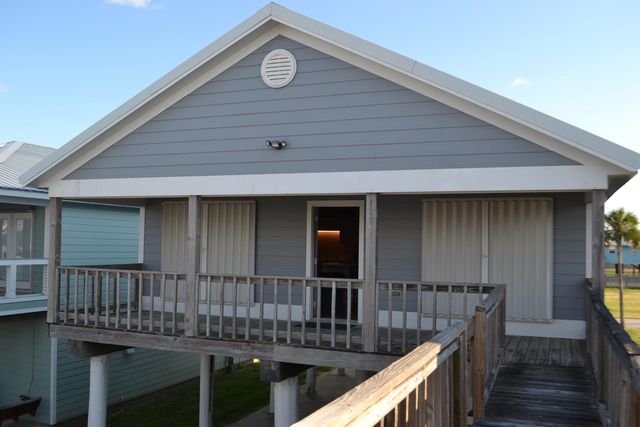 104 Constantin Dr, Port Fourchon, LA 70357