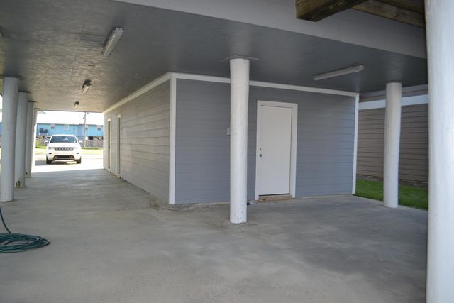 104 Constantin Dr, Port Fourchon, LA 70357