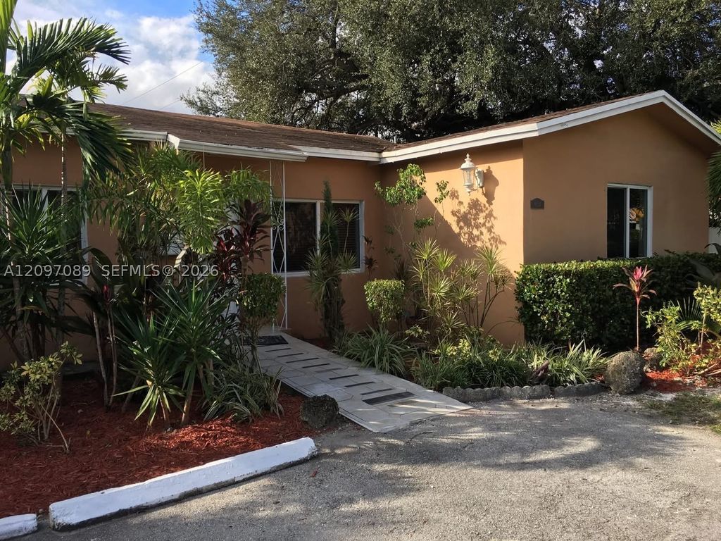 6134 SW 22nd St 6134, Miami, FL 33155