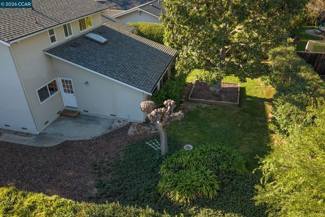 414 Peppertree Rd, Walnut Creek, CA 94598