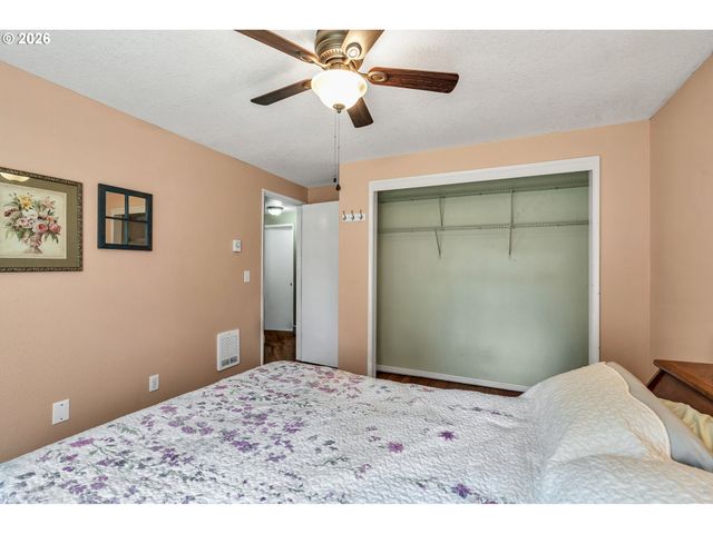 110 CHERRY BLOSSOM Ln, Woodland, WA 98674