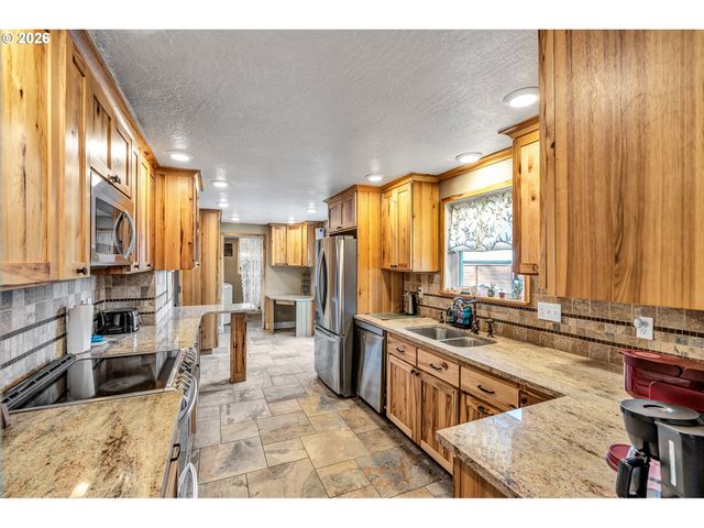 110 CHERRY BLOSSOM Ln, Woodland, WA 98674