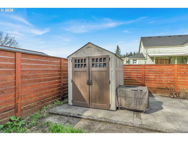 110 CHERRY BLOSSOM Ln, Woodland, WA 98674