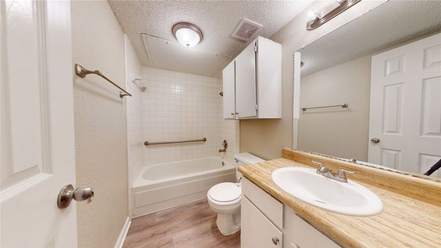 504 Matt Lane 506, Arlington, TX 76012