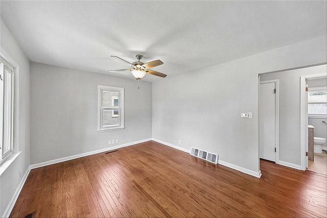 300 E 17th Street N, Newton, IA 50208