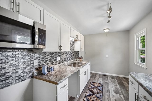 300 E 17th Street N, Newton, IA 50208