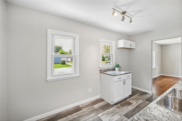 300 E 17th Street N, Newton, IA 50208
