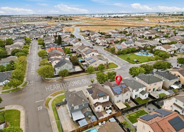1574 Hearthsong Dr, Manteca, CA 95337