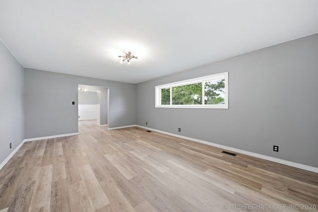 219 E Ozark Street, Morris, OK 74445