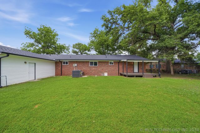 219 E Ozark Street, Morris, OK 74445