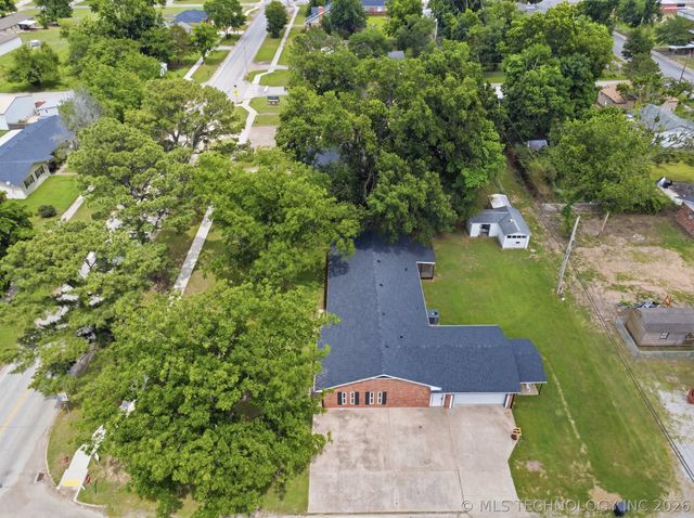 219 E Ozark Street, Morris, OK 74445