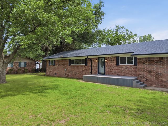 219 E Ozark Street, Morris, OK 74445