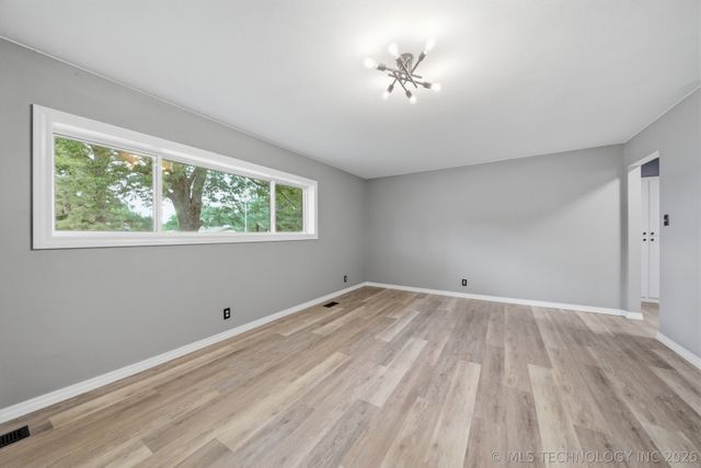 219 E Ozark Street, Morris, OK 74445