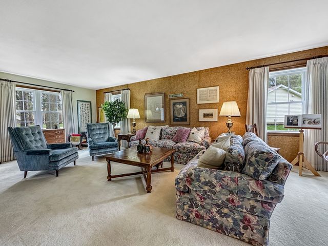 222 FAIRWAY Drive, Edinboro, PA 16412