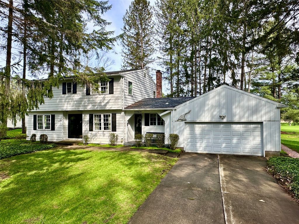 222 FAIRWAY Drive, Edinboro, PA 16412