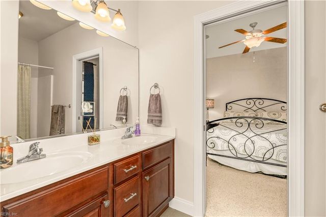 1813 Royale Walk DR, Virginia Beach, VA 23456