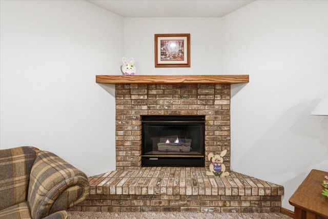 3011 AVENUE M, Council Bluffs, IA 51501