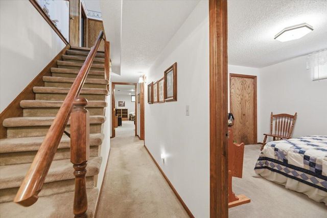 3011 AVENUE M, Council Bluffs, IA 51501