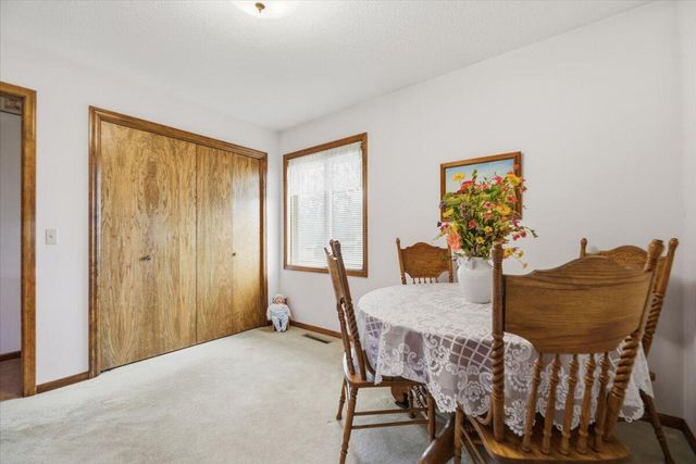 3011 AVENUE M, Council Bluffs, IA 51501