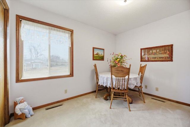 3011 AVENUE M, Council Bluffs, IA 51501