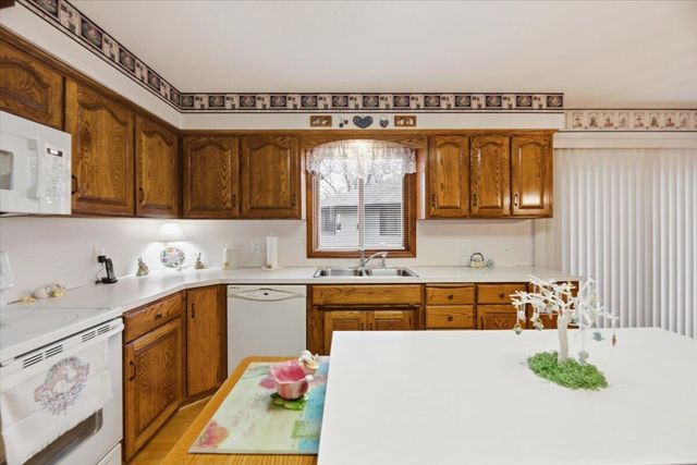 3011 AVENUE M, Council Bluffs, IA 51501