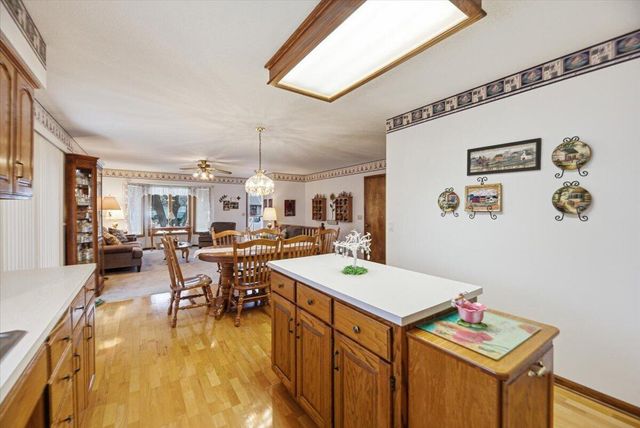 3011 AVENUE M, Council Bluffs, IA 51501