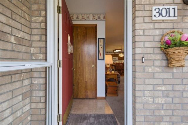 3011 AVENUE M, Council Bluffs, IA 51501