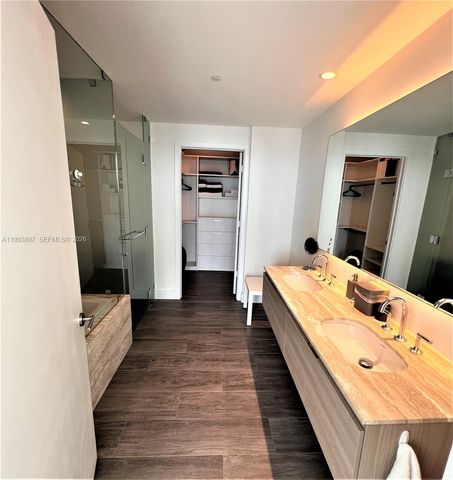 2900 NE 7th Ave 2204, Miami, FL 33137