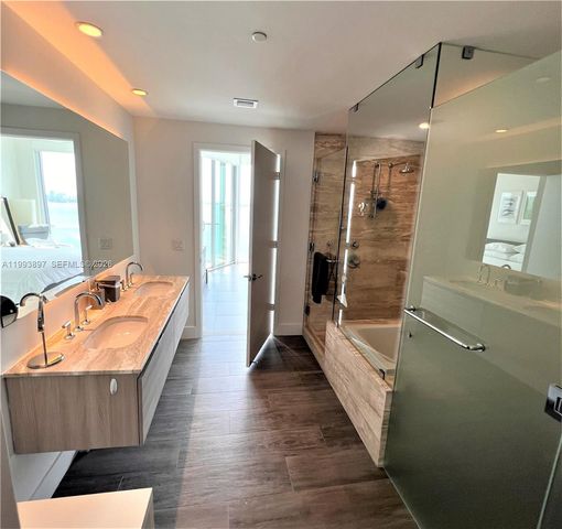 2900 NE 7th Ave 2204, Miami, FL 33137