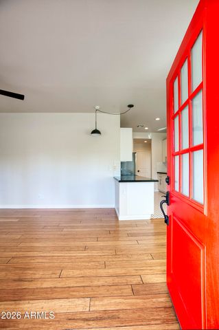 1550 E CHEERY LYNN Road, Phoenix, AZ 85014