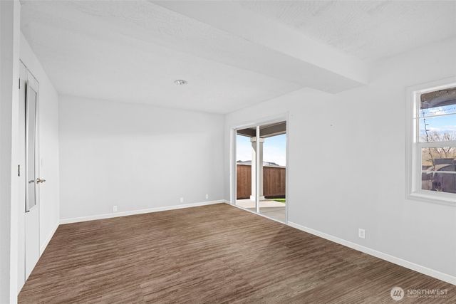 105 ISLAND VIEW Lane, Kelso, WA 98626