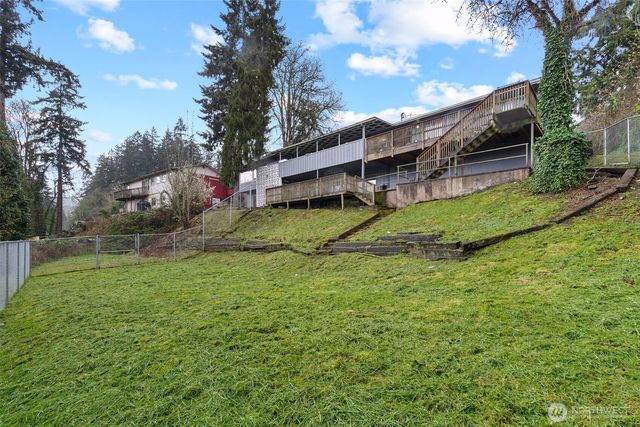 105 ISLAND VIEW Lane, Kelso, WA 98626